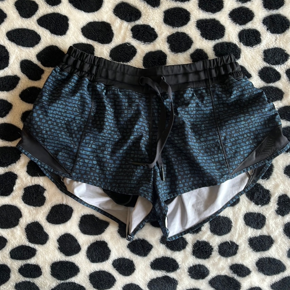Lululemon Hotty Hot shorts